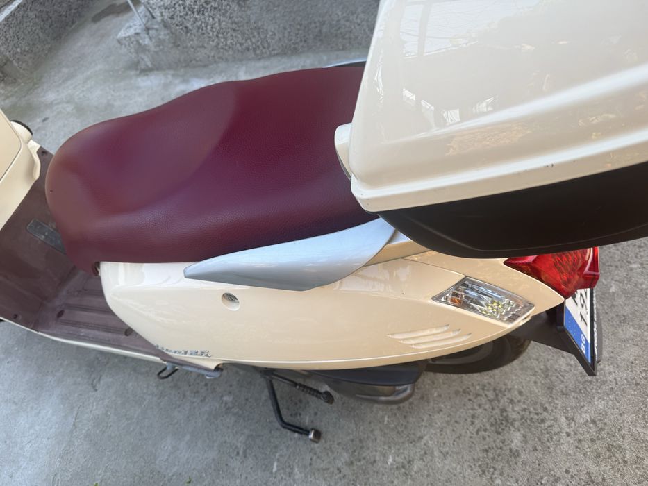 Скутер Kymco Like