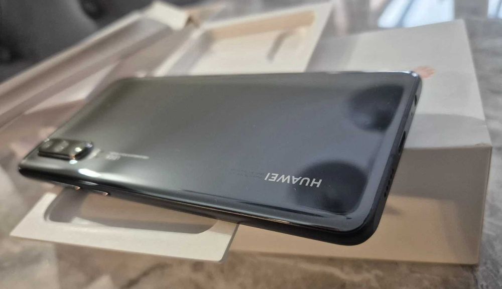 Huawei P30 ELE-L29 128GB / 8GB RAM, КАТО НОВ