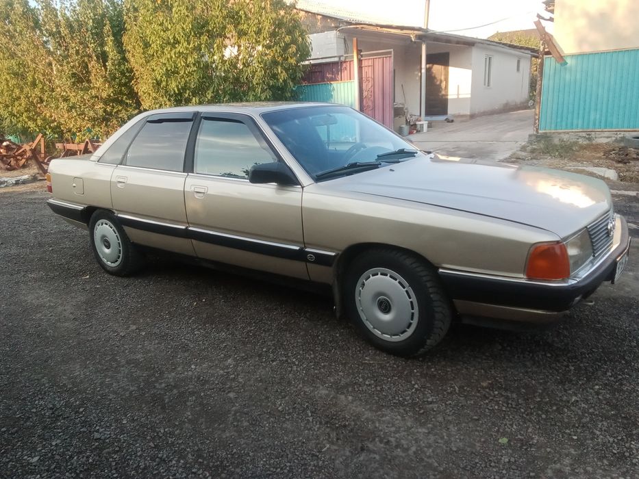 Авди 100.2.3 об.продам машину