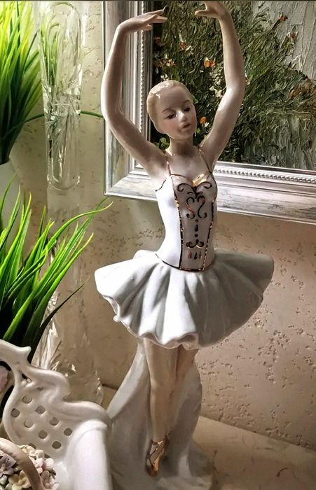 Статуэтка балерина