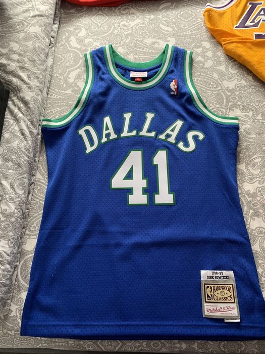 De vanzare maiou Dirk Nowitzki retro NBA  Mitchell & Ness original