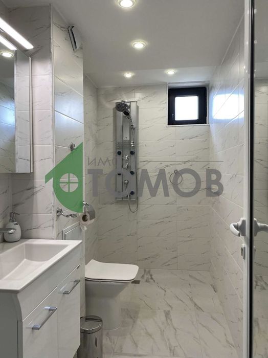 Луксозен тристаен апартамент под наем в кв. Железник