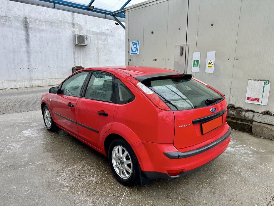 Ford Focus 1.4i - 159.000 km - Pret FIX