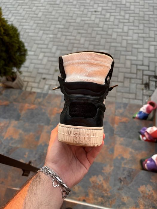 Off White Court 3.0