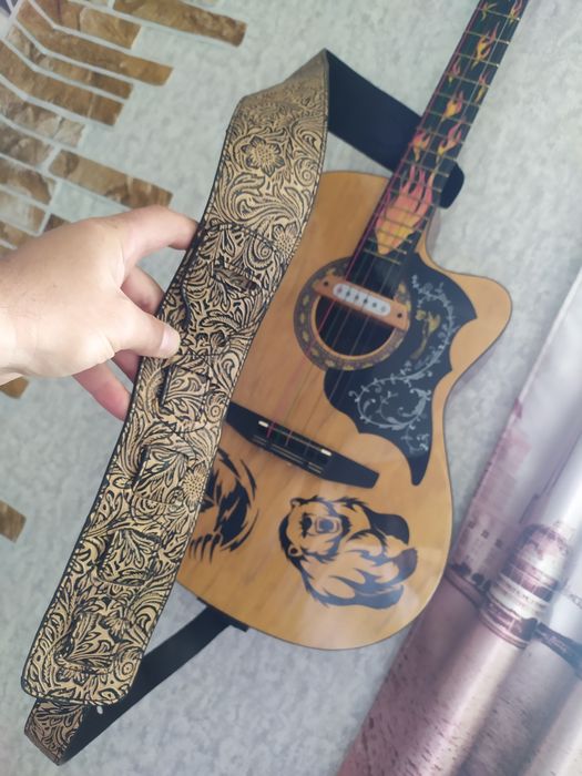 Электроакустическая гитара