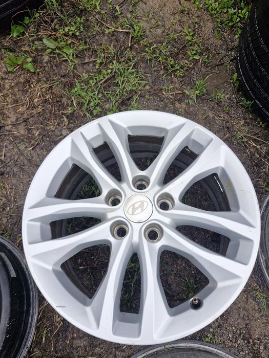 От Малибу R17 Киа Хундай