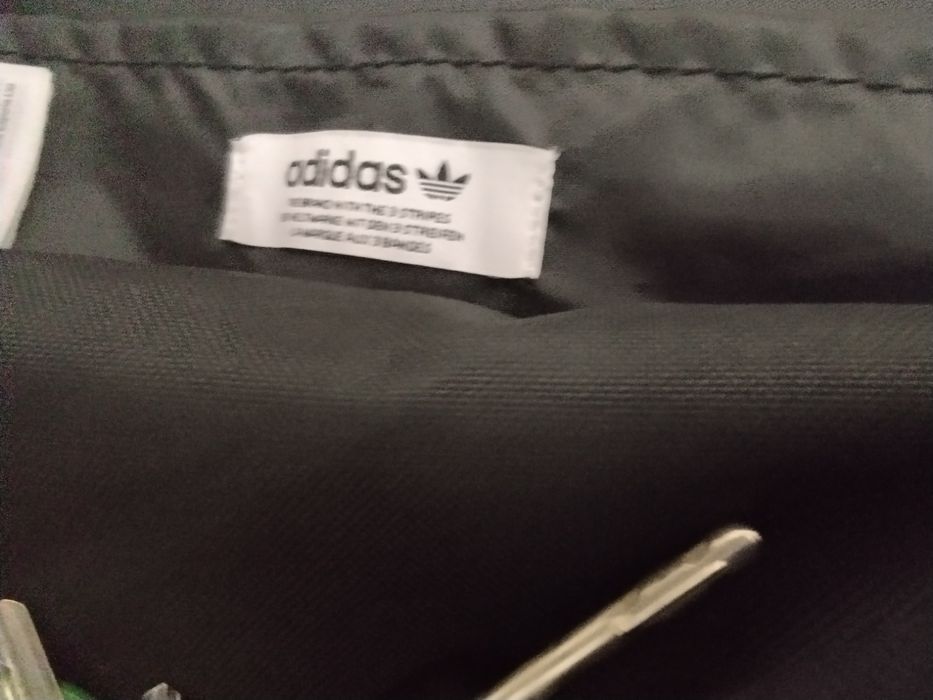 Голяма оригинална раница Адидас оригинал - и за мъже и за дами