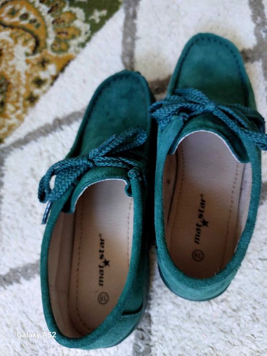 Продавам нови обувки от набук