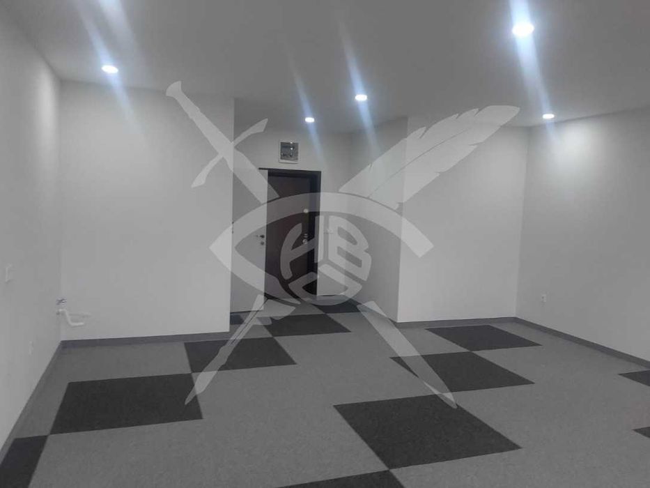 Продава се Офис в Пловдив, Кършияка - 124 кв.м за 1194 €/кв.м - Снимка #1