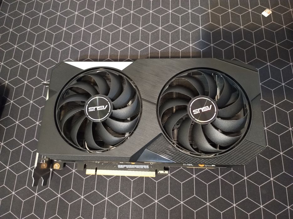 Asus rx 6650 xt 8gb placa video gaming