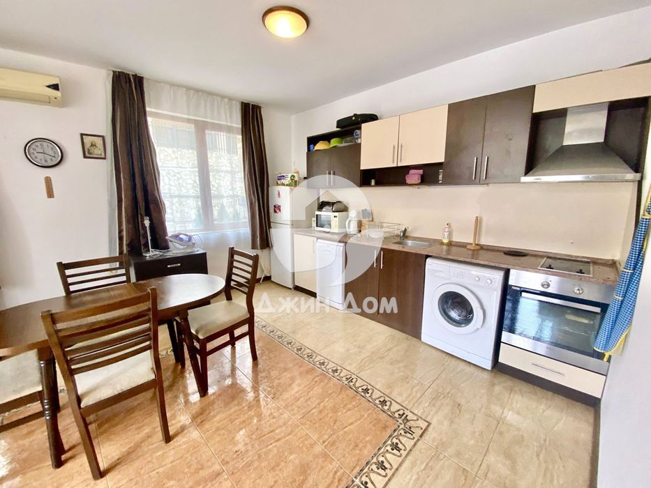 Продава се Тристаен апартамент в Свети Влас - 100 кв.м за 561 €/кв.м - Снимка #3