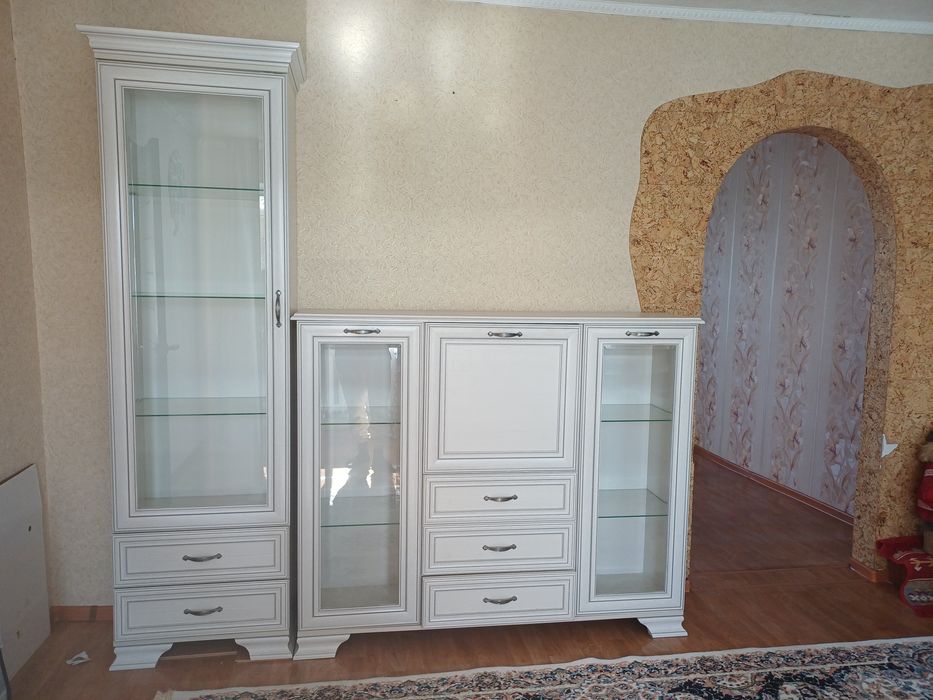 Продаётся стенка