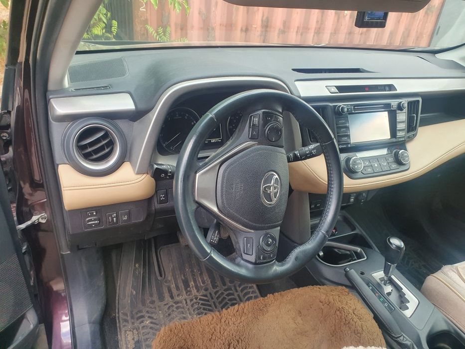 Продажа Toyota Raf4 2017 г