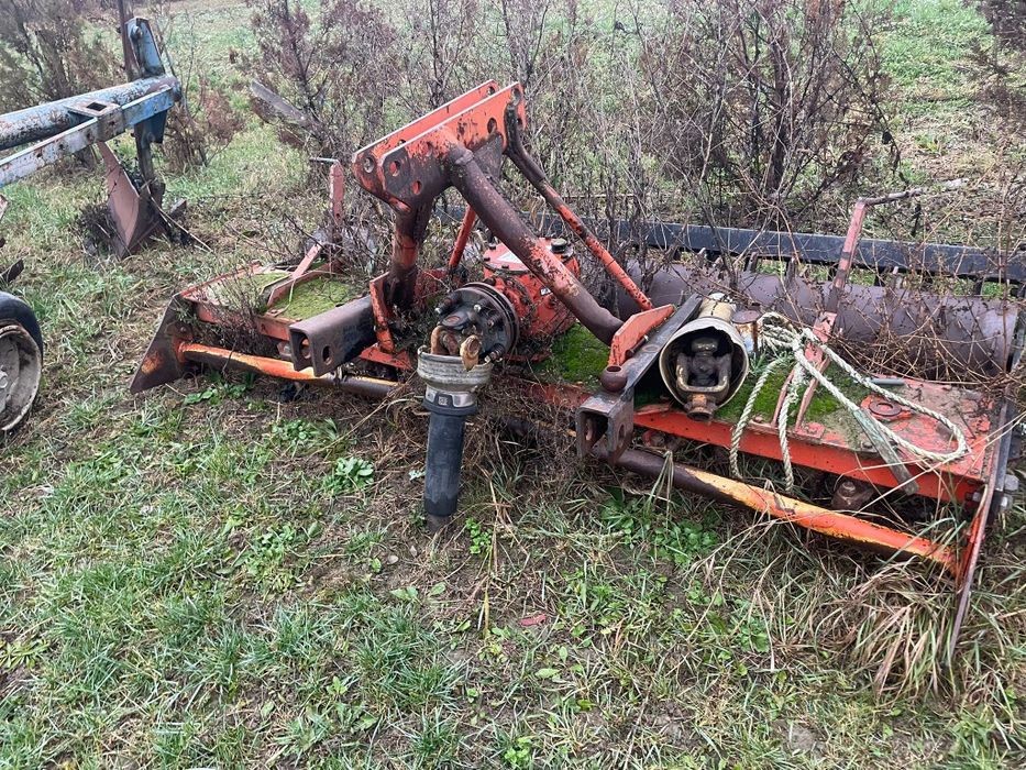 Plug tractor și freză