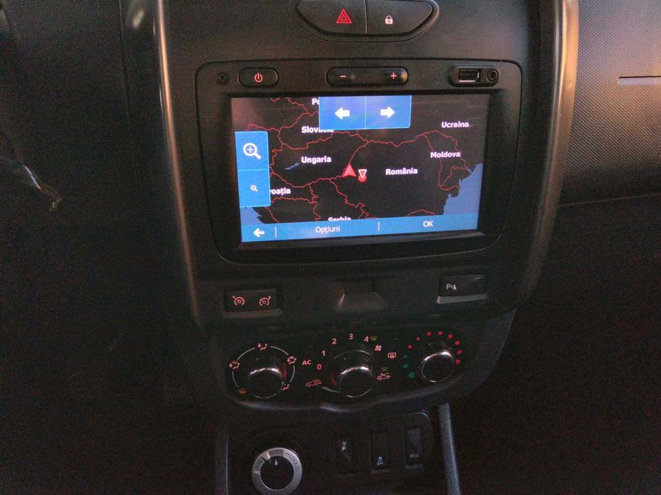 Vând Dacia Duster