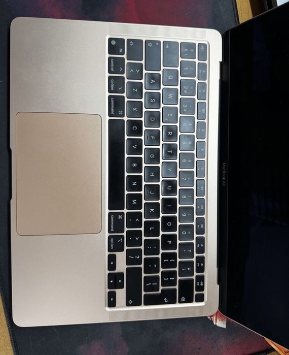 Macbook air m1 pt piesw