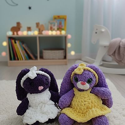 Плюшевые зайки ручной работы.Цена за одну