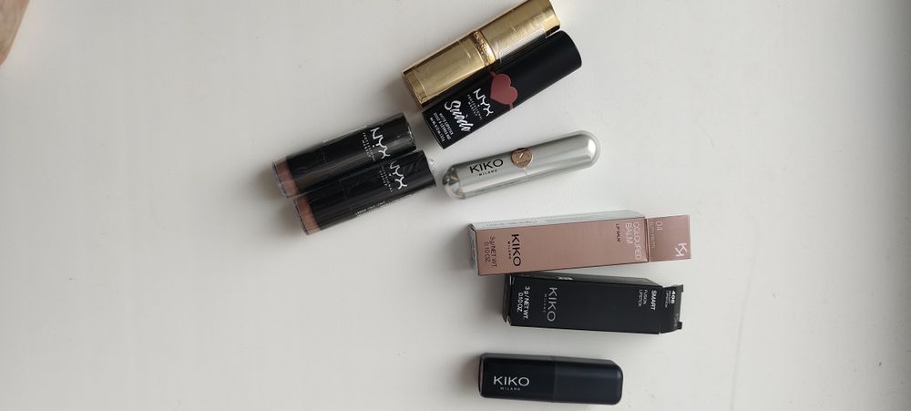 Помада фирма из Париж