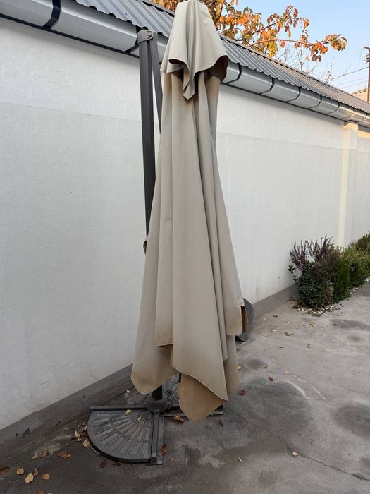 Зонт садовый б/у