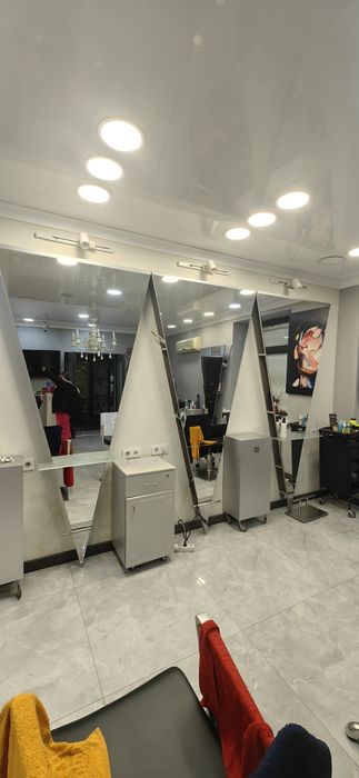 Зеркало парикмахера