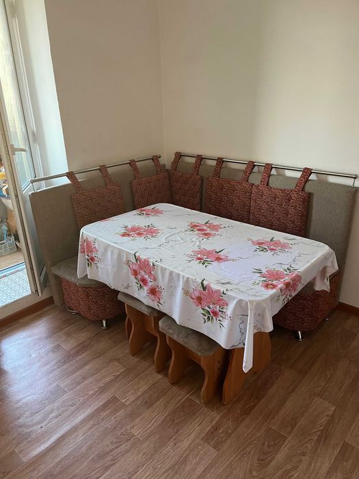 продам кухонный уголок