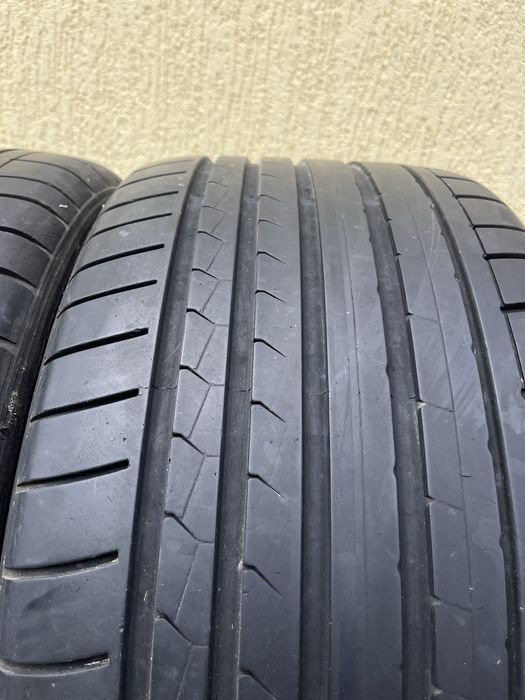2 бр. летни гуми 275/40/19 Dunlop RSC 5 mm DOT 4117