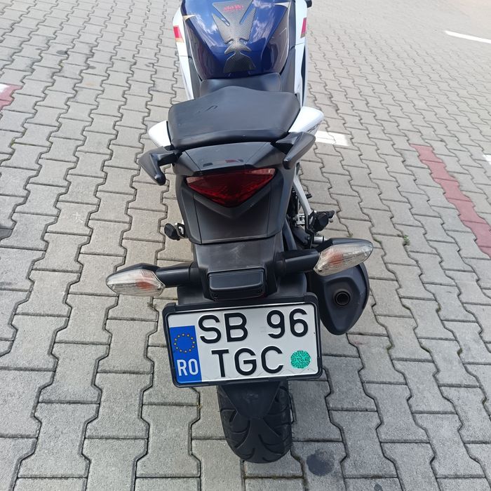 Honda cbr 250 R.