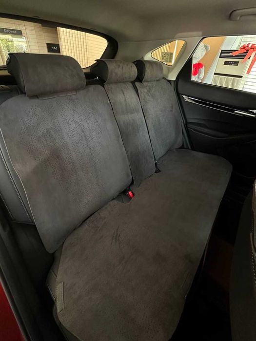 Avtomobil o'rindig'i uchun universal qoplama, KIA va Haval