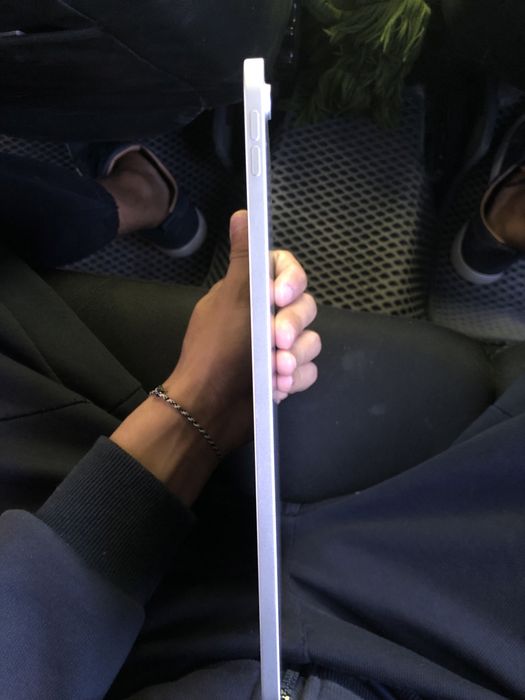 ipad A16 256gb Silver