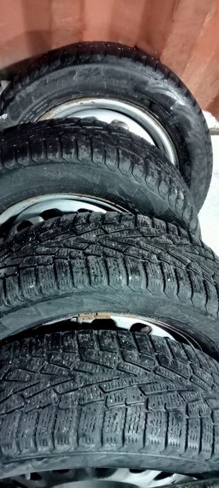 Продам резину 195/60/15