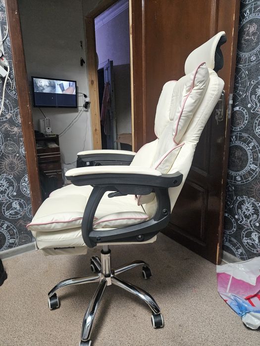 Продам компьютерное кресло