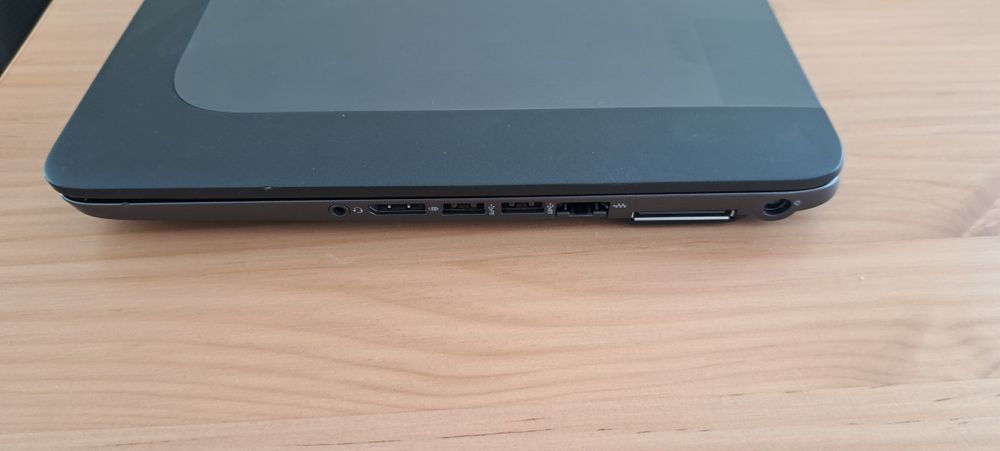 HP ZBook-  Intel i7 / 16GB/256GB SSD