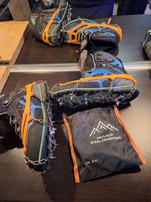 ULTIMUL SET.  Gheruțe/crampoane/coltari