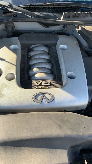 Запчасти на Infinity FX 35 45