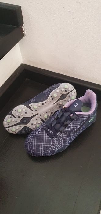 Vând ghete fotbal de copii