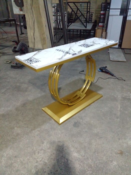 Мебел клнсол хайтек