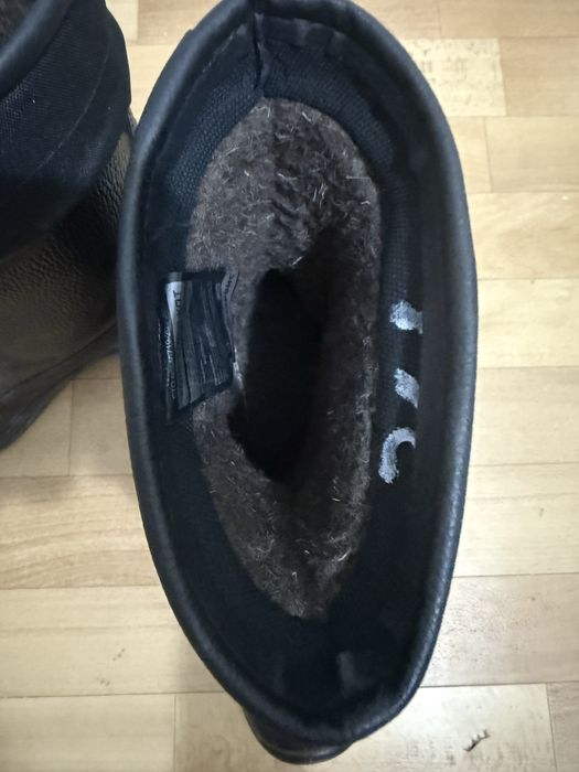 продам ботинки новые 42 осень