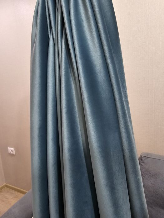 Продаю  шторы...