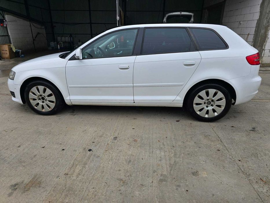 Vând Audi A3 2010