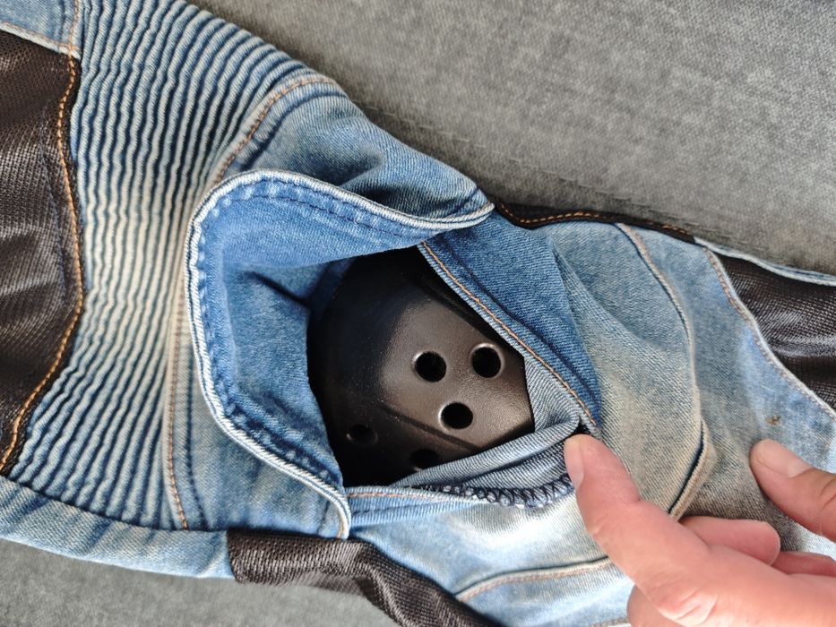 Blugi moto cu protectii