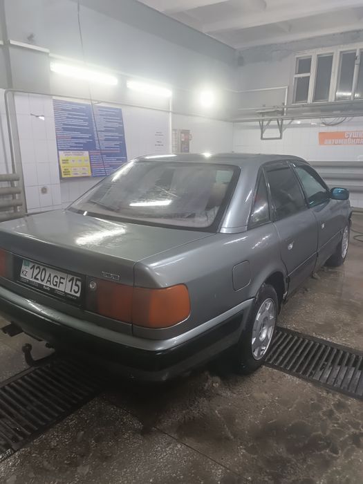 Продам Ауди 100 с4 2.6