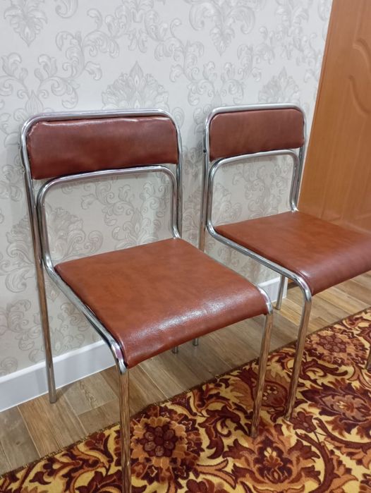 Продам стулья 2 штуки после реставрации