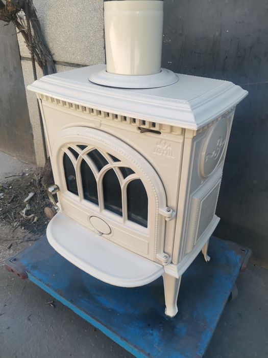 Чугунена печка Jotul F3  на дърва