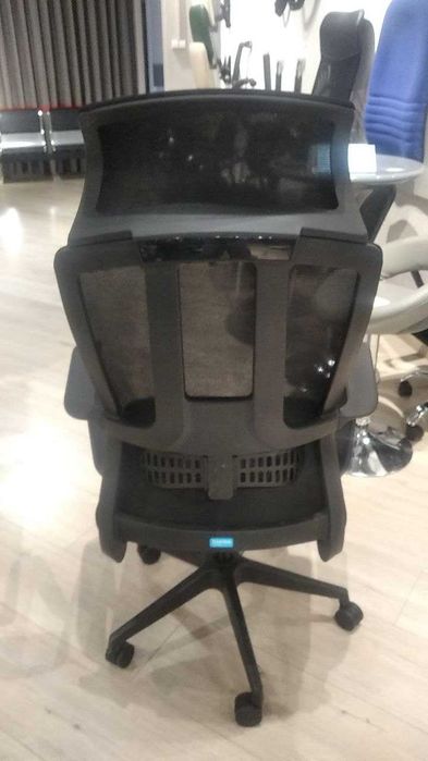 Кресло для офиса и дома -  ZENITH