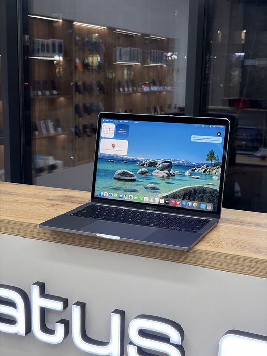 MacBook Pro 13 M2 8/256 gb | iStatus