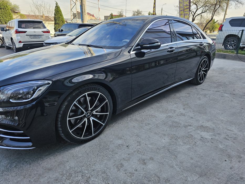 Mercedes Benz W 222 s560 4matik. Long. Yili 2019. Yurgani 111000.
