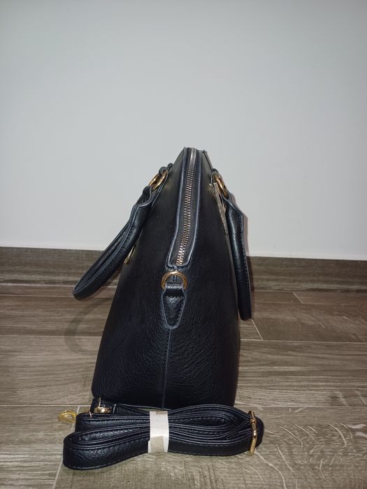 Черна дамска голяма чанта