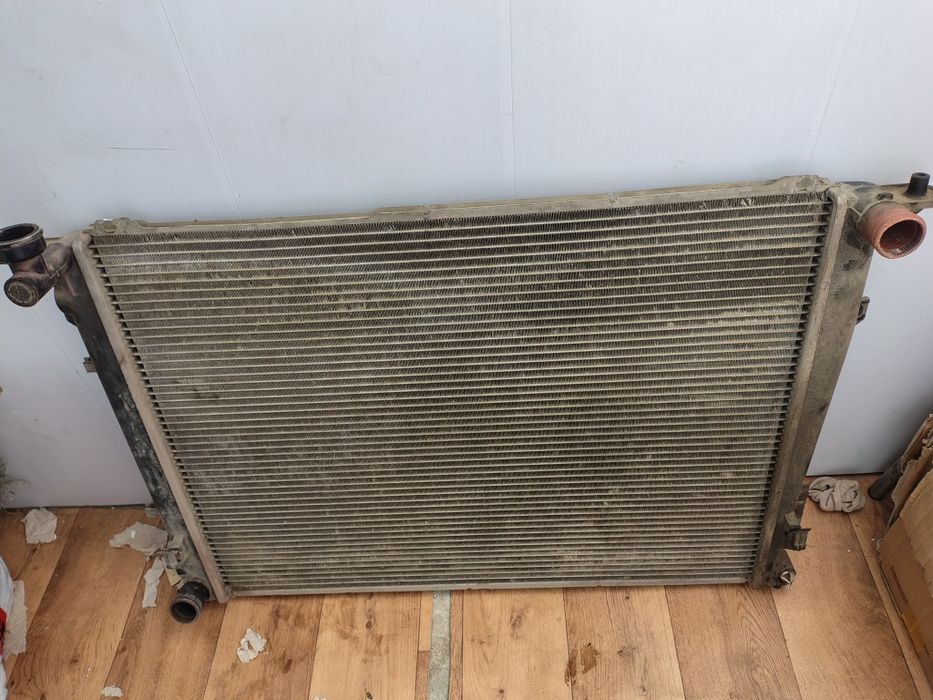 Б/у Радиатор автомобиля Kia, Hyundai.