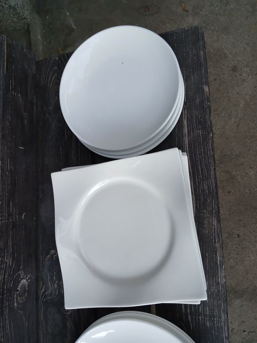 Чинии порцеланови бели - квадратни и кръгли