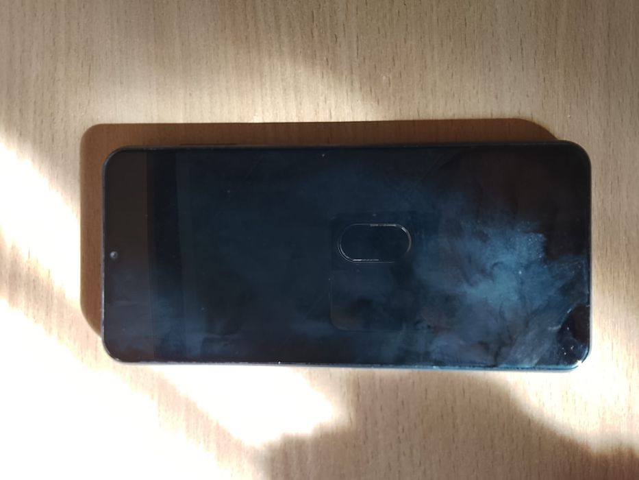 Самсунг а13 и а32